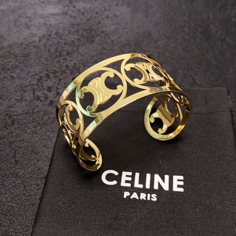 Ce1i*e bracelets